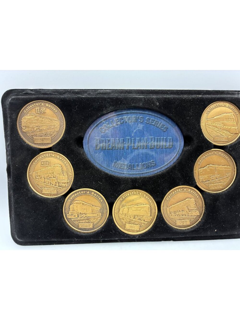 Collectors Series Dream Plan Build Train Medallions Set Of 7 Black Display Case